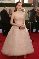 Madeline Brewer mug #G2498292