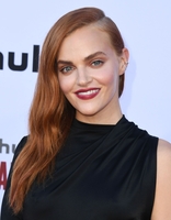 Madeline Brewer longsleeve t-shirt #3881062