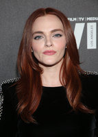 Madeline Brewer mug #G2545846
