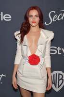 Madeline Brewer tote bag #G2545861