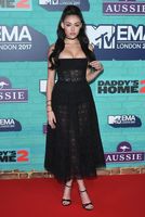Madison Beer Longsleeve T-shirt #2850508