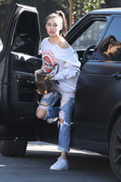 Madison Beer Longsleeve T-shirt #2907273