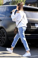 Madison Beer Longsleeve T-shirt #2907295