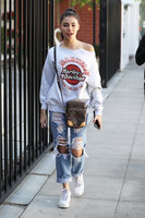 Madison Beer Longsleeve T-shirt #2907325