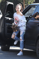 Madison Beer tote bag #G1149453