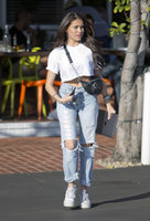 Madison Beer Longsleeve T-shirt #3228757