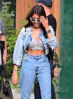 Madison Beer Longsleeve T-shirt #3228950