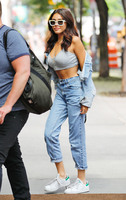 Madison Beer Longsleeve T-shirt #3228967