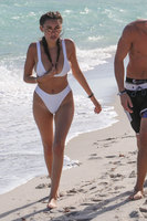 Madison Beer tote bag #G1509751