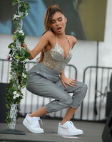 Madison Beer Sweatshirt #3834216