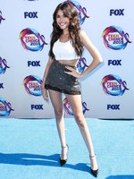 Madison Beer tote bag #G2481403