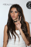 Madison Beer Sweatshirt #3864150