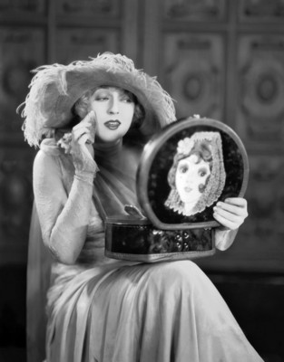 Mae Murray puzzle