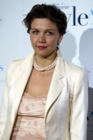 Maggie Gyllenhaal Longsleeve T-shirt #1346745