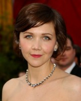 Maggie Gyllenhaal Longsleeve T-shirt #1346797