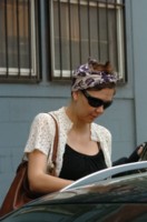 Maggie Gyllenhaal Sweatshirt #1420005