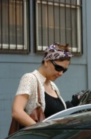 Maggie Gyllenhaal Sweatshirt #1420007