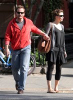 Maggie Gyllenhaal Longsleeve T-shirt #1420030