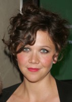 Maggie Gyllenhaal Longsleeve T-shirt #1454907