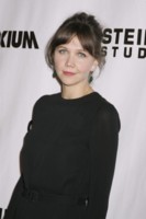 Maggie Gyllenhaal Sweatshirt #1508202