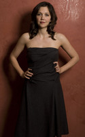 Maggie Gyllenhaal Longsleeve T-shirt #2031827