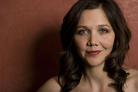 Maggie Gyllenhaal Longsleeve T-shirt #2031892