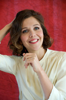 Maggie Gyllenhaal t-shirt #2244953