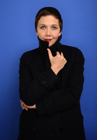 Maggie Gyllenhaal Sweatshirt #2375116