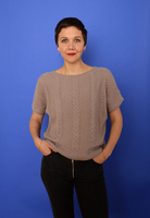 Maggie Gyllenhaal Longsleeve T-shirt #2375120
