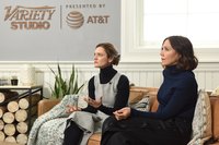 Maggie Gyllenhaal Longsleeve T-shirt #2999808