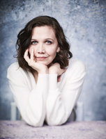Maggie Gyllenhaal Longsleeve T-shirt #2999838