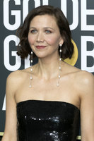 Maggie Gyllenhaal Longsleeve T-shirt #2999846
