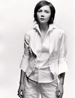 Maggie Gyllenhaal Longsleeve T-shirt #3269842