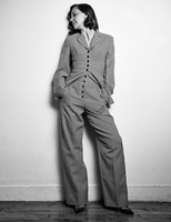 Maggie Gyllenhaal Longsleeve T-shirt #3664019