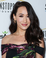 Maggie Q mug #G1538230