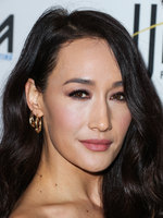 Maggie Q mug #G1538263
