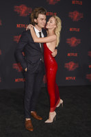 Maika Monroe Sweatshirt #2824145