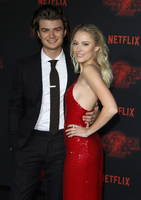 Maika Monroe mug #G1066269