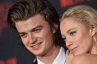 Maika Monroe mug #G1066336