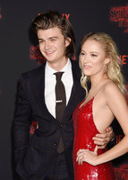 Maika Monroe mug #G1066343