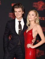 Maika Monroe longsleeve t-shirt #2824258