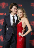 Maika Monroe Sweatshirt #2824279