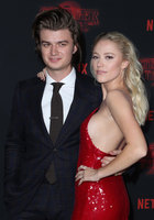 Maika Monroe mug #G1066405