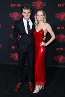 Maika Monroe Sweatshirt #2824372