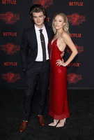 Maika Monroe Sweatshirt #2824373