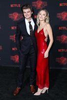 Maika Monroe longsleeve t-shirt #2824388