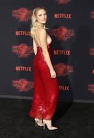 Maika Monroe mug #G1066487