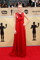 Maika Monroe Sweatshirt #2962961