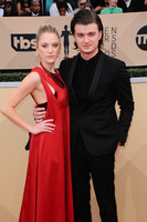 Maika Monroe mug #G1205060