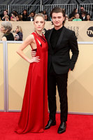 Maika Monroe mug #G1205065